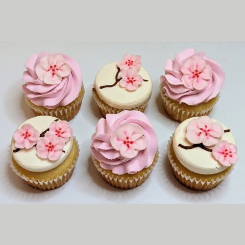 Order designer cupcakes, buy fondant cupcakes online, online designer cupcakes delivery, send Online fondant cupcakes, custom cupcakes online, fondant cupcakes delivery, buy designer cupcakes