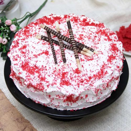 birthday cake for him, order cakes for boyfriend, send cakes to Husband, fondant cakes for him, order customized cakes for him, birthday cakes for sons, order birthday cakes for men online