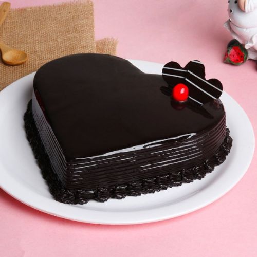 order heart shaped cakes online, order romantic heart shaped cakes, heart shaped cakes online, online heart shaped cake delivery, send heart shaped cakes online, birthday heart shaped cakes, heart shaped cakes for anniversary