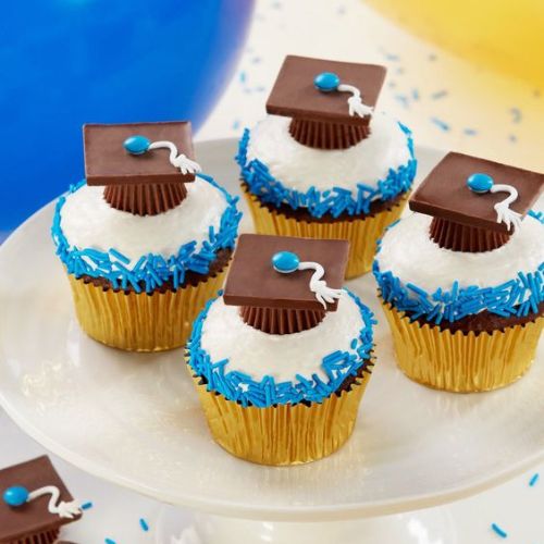 Order designer cupcakes, buy fondant cupcakes online, online designer cupcakes delivery, send Online fondant cupcakes, custom cupcakes online, fondant cupcakes delivery, buy designer cupcakes