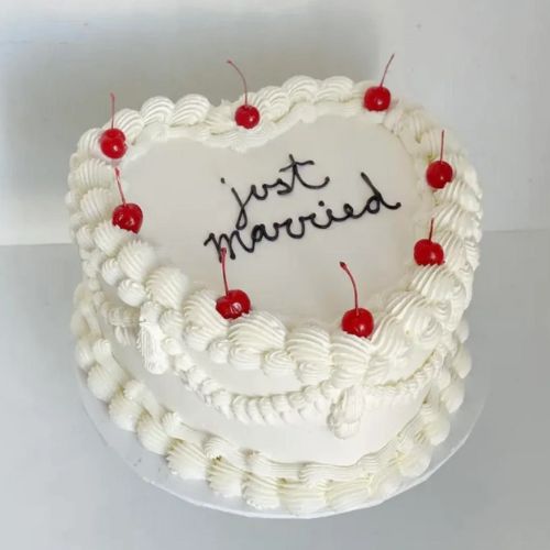 send online wedding cakes, buy online customized wedding cakes, order heart-shaped wedding cakes, send 2-tier Wedding cakes online, order marriage anniversary cakes, send online wedding night cakes