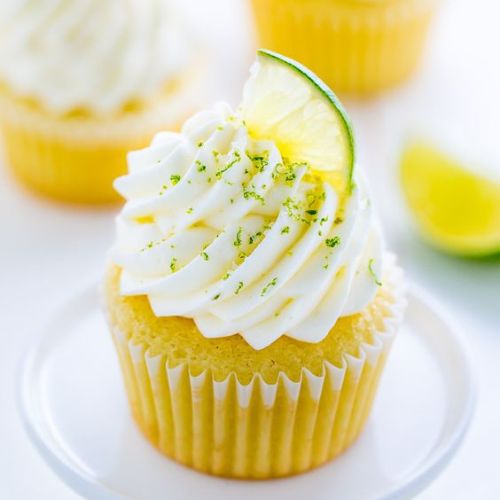 order online fondant cupcakes in Noida, send customized cupcakes in Noida, buy online cupcakes in Noida, same day cupcake delivery in Noida, online cupcake bakery in Noida