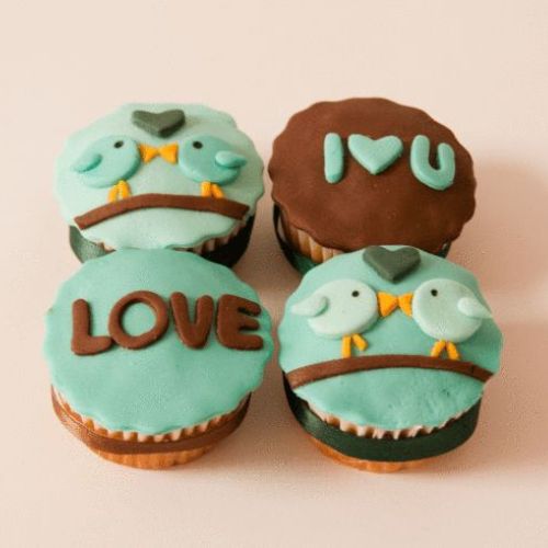 Order designer cupcakes, buy fondant cupcakes online, online designer cupcakes delivery, send Online fondant cupcakes, custom cupcakes online, fondant cupcakes delivery, buy designer cupcakes