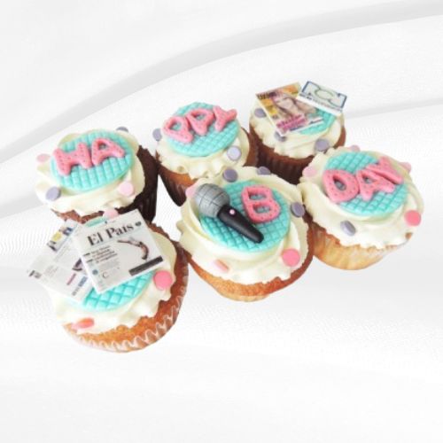 Order designer cupcakes, buy fondant cupcakes online, online designer cupcakes delivery, send Online fondant cupcakes, custom cupcakes online, fondant cupcakes delivery, buy designer cupcakes