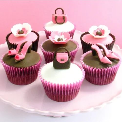 Order designer cupcakes, buy fondant cupcakes online, online designer cupcakes delivery, send Online fondant cupcakes, custom cupcakes online, fondant cupcakes delivery, buy designer cupcakes