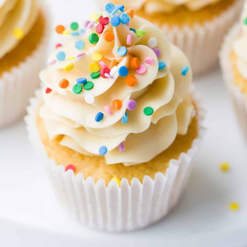 online cupcake order, Buy Cupcakes Online, cupcakes in India,Cupcake Delivery,best cupcakes order in India,cupcakes homes delivery,midnight cupcakes order